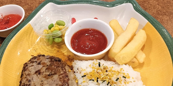 子供のご飯作りたくない！外食する